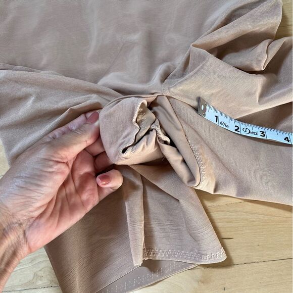 Honeylove SuperPower Short in Sand M NWT - Picture 9 of 12